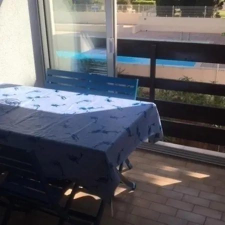 Apartment Le Grau D'agde, 1 Piece, 4 Personnes - Fr-1-423-80 *
